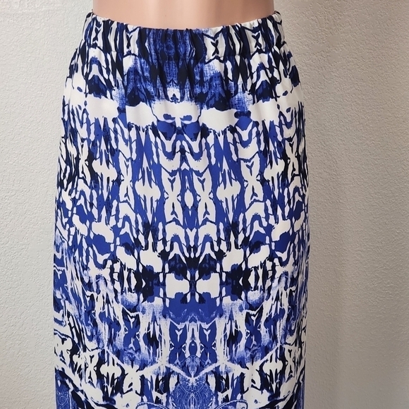 Nwot Express Printed Chiffon Modest Maxi Skirt - Size: XS - Picture 4 of 15